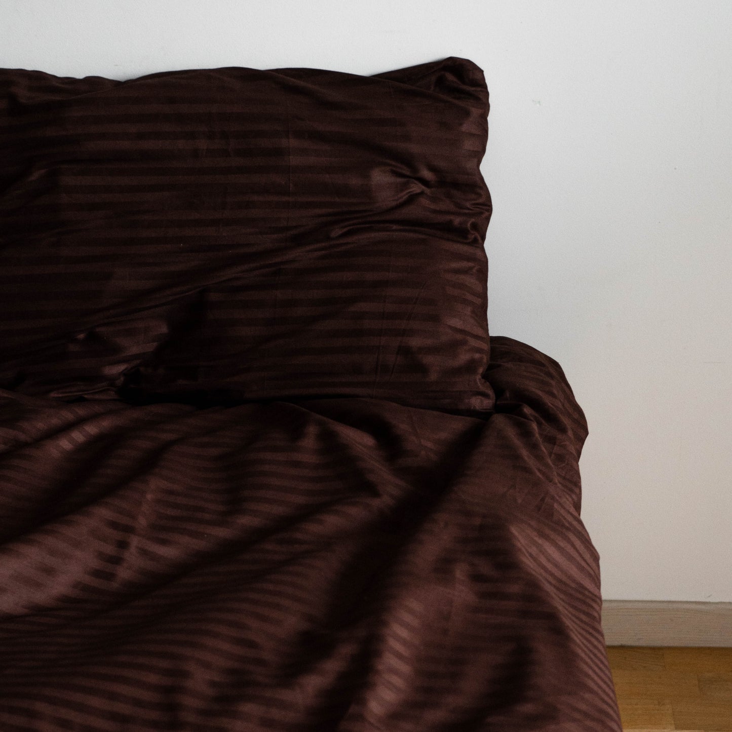 Premium Stripe Sateen Sheet Set