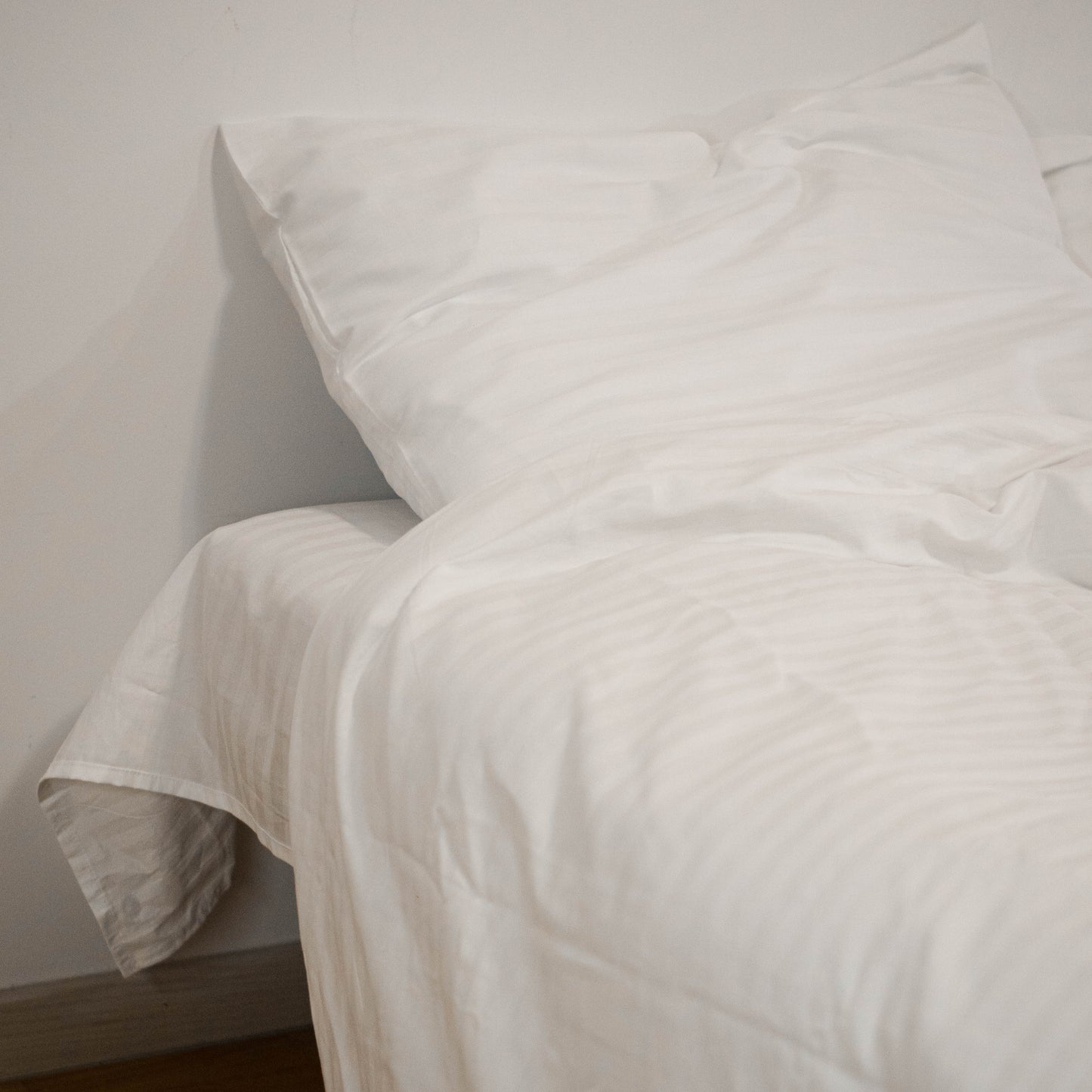 Premium Stripe Sateen Sheet Set